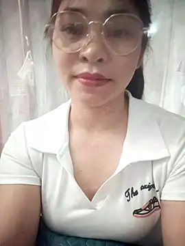 Snapshot of Bamboo-niee123 chatting on 15, 2, 2026 Bamboo-niee123 online show from 15, 2, 2026