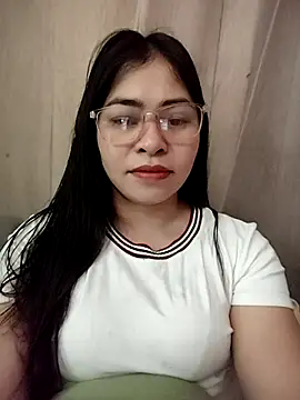 Snapshot of Bamboo-niee123 chatting on 2, 3, 2026 Bamboo-niee123 online show from 2, 3, 2026