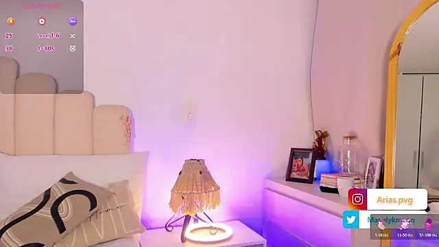 Manelyk  moon online show from 9, 11, 2025