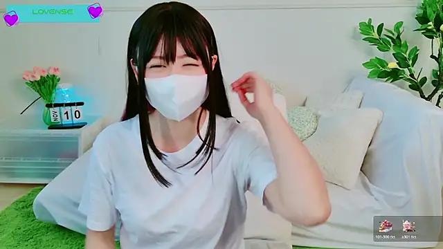 Snapshot of KIRINO_xx_ chatting on 10, 11, 2025 KIRINO xx online show from 10, 11, 2025