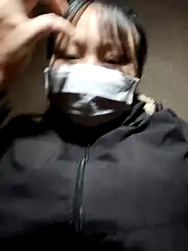 yoyo-mi online show from 28, 11, 2025