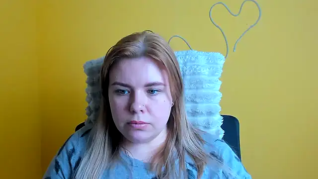 Snapshot of SusannaNight chatting on 3, 12, 2025 SusannaNight online show from 3, 12, 2025