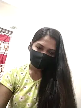 Green LaDY66 online show from 4, 11, 2025