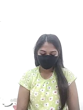 Green LaDY66 online show from 7, 11, 2025