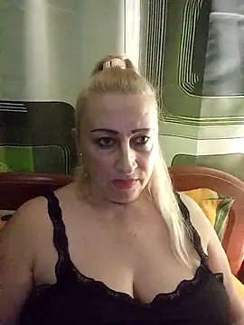 Esenia505 online show from 4, 12, 2025