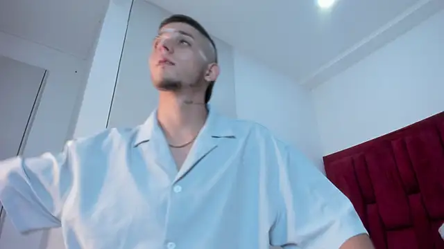 Snapshot of Mathewboy_069 chatting on 9, 11, 2025 Mathewboy 069 online show from 9, 11, 2025