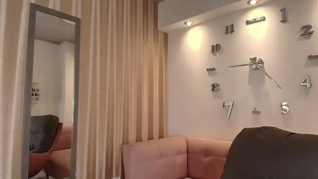 KamyGlam online show from 15, 4, 2026