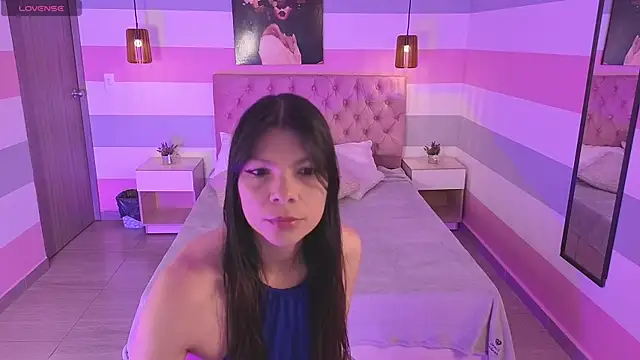 samantaortega   online show from 10, 11, 2025