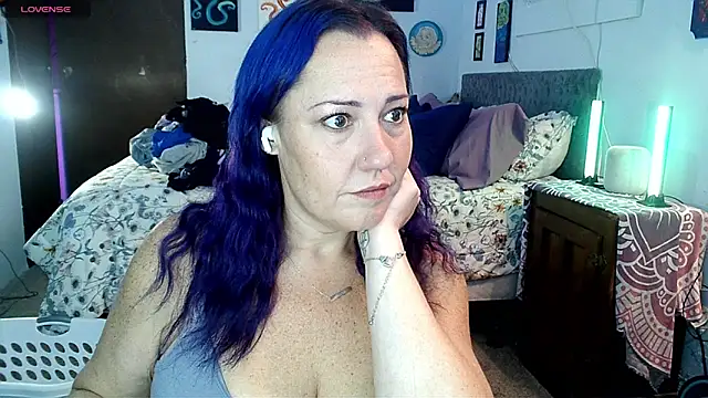 Snapshot of kristallic chatting on 15, 12, 2025 kristallic online show from 15, 12, 2025