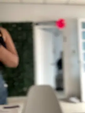 Snapshot of Vickybon chatting on 7, 11, 2025 Vickybon online show from 7, 11, 2025