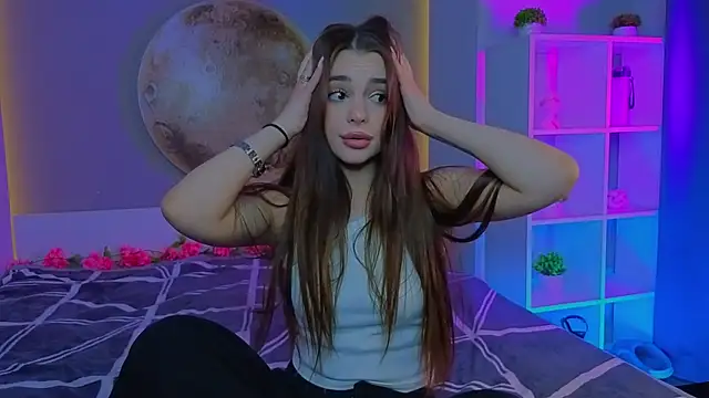 Snapshot of LauraHansil chatting on 2, 4, 2026 LauraHansil online show from 2, 4, 2026