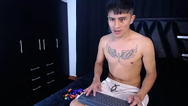 Snapshot of Ferxxo_Oficial chatting on 31, 10, 2025 Ferxxo Oficial online show from 31, 10, 2025