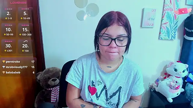 Snapshot of Emma_boo chatting on 1, 11, 2025 Emma boo online show from 1, 11, 2025