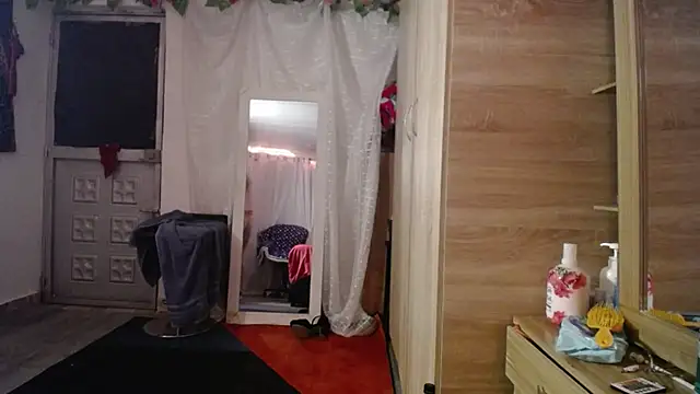 Snapshot of Samara_Homescapes chatting on 7, 11, 2025 Samara Homescapes online show from 7, 11, 2025