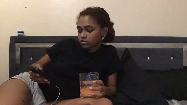 Coffeesyrup69 online show from 17, 11, 2025