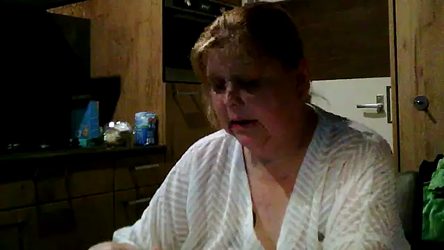 Sylviastar46 online show from 23, 3, 2026