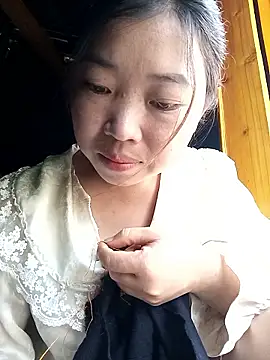 julybe online show from 9, 4, 2026