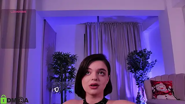 Snapshot of SidneyPuff chatting on 19, 12, 2025 SidneyPuff online show from 19, 12, 2025