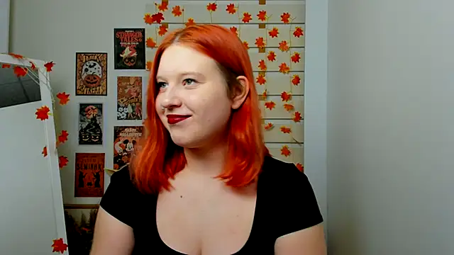 Snapshot of FoxPlayXX chatting on 5, 11, 2025 FoxPlayXX online show from 5, 11, 2025