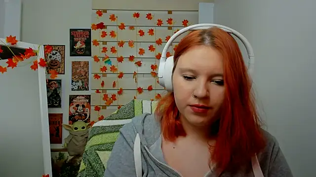 Snapshot of FoxPlayXX chatting on 26, 11, 2025 FoxPlayXX online show from 26, 11, 2025