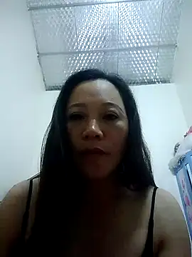 Snapshot of let-go chatting on 3, 11, 2025 let-go online show from 3, 11, 2025