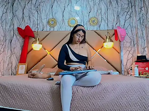 CATTA GARCIA online show from 19, 12, 2025