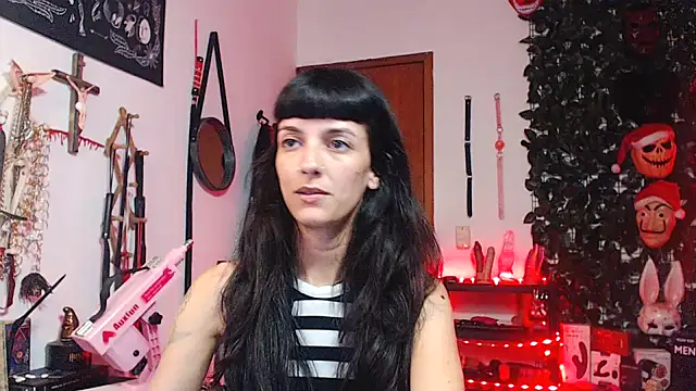 Snapshot of CarrieBurton chatting on 20, 11, 2025 CarrieBurton online show from 20, 11, 2025