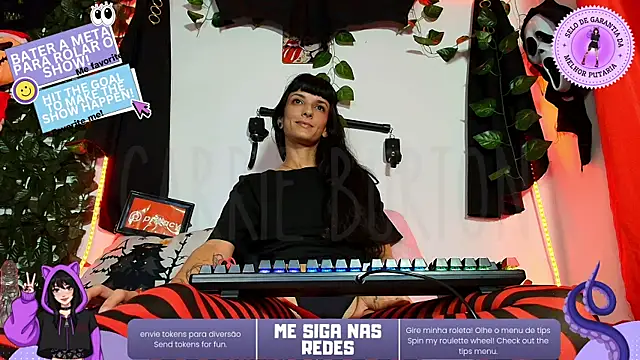 Snapshot of CarrieBurton chatting on 28, 11, 2025 CarrieBurton online show from 28, 11, 2025