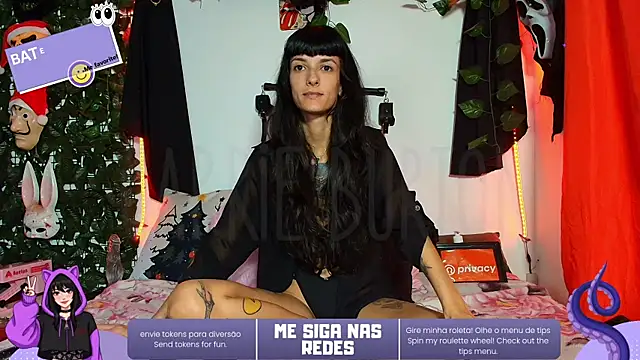 Snapshot of CarrieBurton chatting on 1, 12, 2025 CarrieBurton online show from 1, 12, 2025