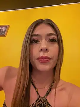 EmmilyClark online show from 5, 4, 2026