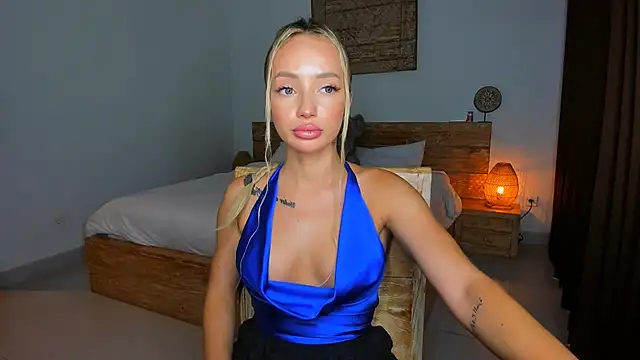 Snapshot of TangledChannels chatting on 30, 10, 2025 TangledChannels online show from 30, 10, 2025