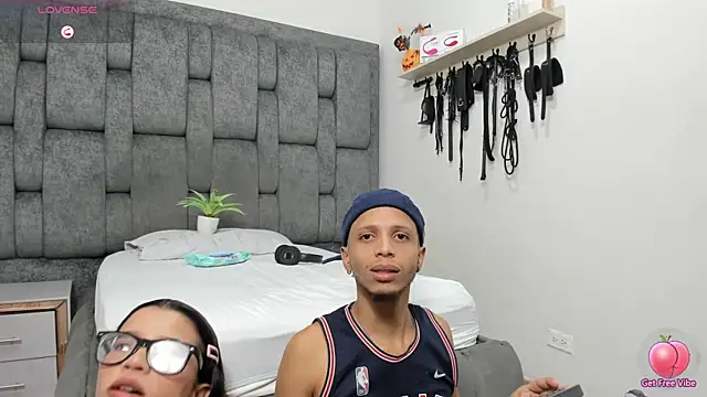 Snapshot of DamianandEva chatting on 10, 11, 2025 DamianandEva online show from 10, 11, 2025