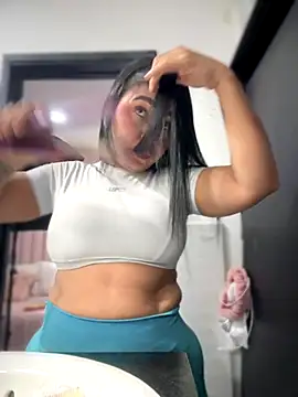 Snapshot of Natural_BIGASS_Nina chatting on 19, 11, 2025 Natural BIGASS Nina online show from 19, 11, 2025