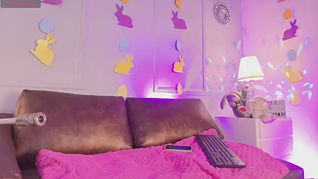 kittyblooms online show from 4, 4, 2026