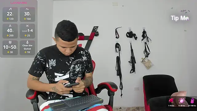 Steven19 LatinBoy online show from 14, 11, 2025