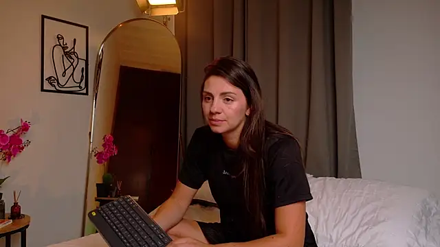 SeleneNova online show from 9, 7, 2026
