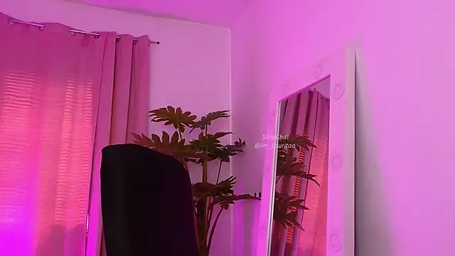 BabyLauritaa online show from 16, 4, 2026