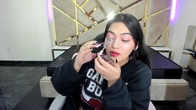 Frrreyaa online show from 3, 11, 2025