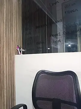 Valk submissive online show from 23, 3, 2026