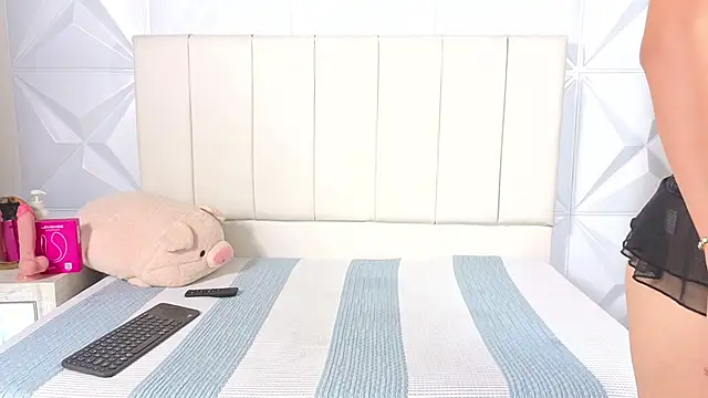 Luna  grace online show from 7, 11, 2025