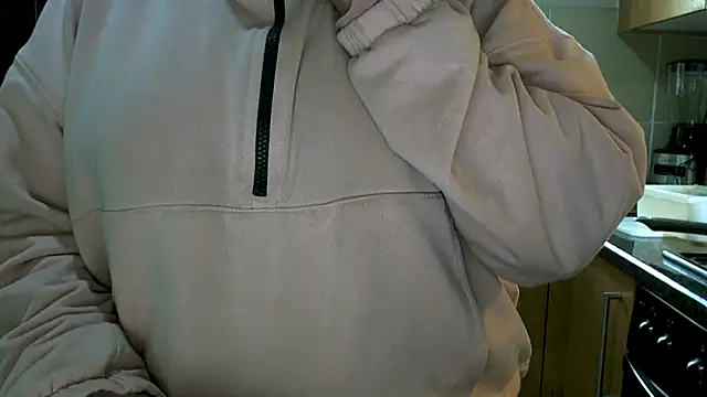 NewBeginnings8 online show from 17, 11, 2025