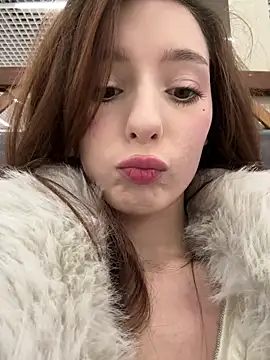 LilluKatten online show from 15, 12, 2025