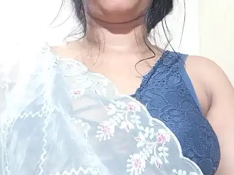 Snapshot of Nancy_queen001 chatting on 4, 11, 2025 Nancy queen001 online show from 4, 11, 2025