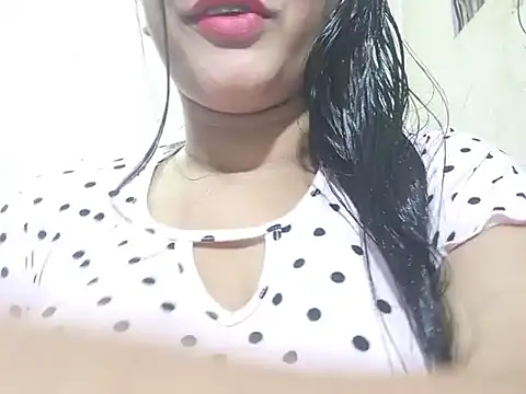 Snapshot of Nancy_queen001 chatting on 11, 11, 2025 Nancy queen001 online show from 11, 11, 2025