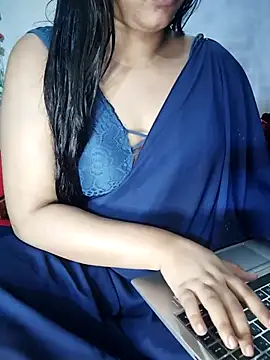 Snapshot of Nancy_queen001 chatting on 13, 12, 2025 Nancy queen001 online show from 13, 12, 2025