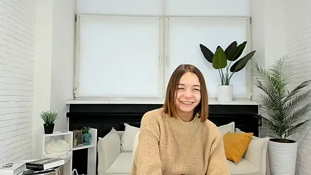 Snapshot of MaryettaSeybold chatting on 11, 11, 2025 MaryettaSeybold online show from 11, 11, 2025