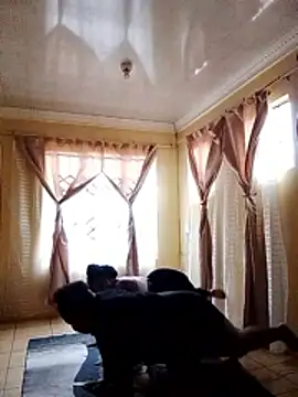 Snapshot of MassiveBoobsxxxx chatting on 14, 11, 2025 MassiveBoobsxxxx online show from 14, 11, 2025