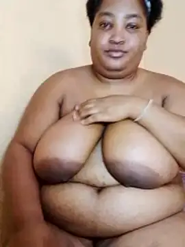 Snapshot of MassiveBoobsxxxx chatting on 27, 11, 2025 MassiveBoobsxxxx online show from 27, 11, 2025