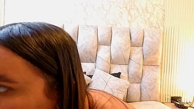 Snapshot of amarahanks1 chatting on 25, 11, 2025 amarahanks1 online show from 25, 11, 2025