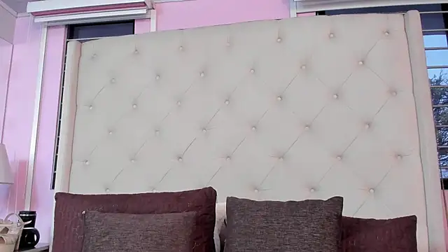 Snapshot of scarlett_leblanc_ chatting on 24, 4, 2026 scarlett leblanc online show from 24, 4, 2026